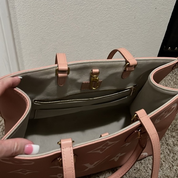 100% Authentic Gorgeous Louis Vuitton Limited Edition - Picture 4 of 6